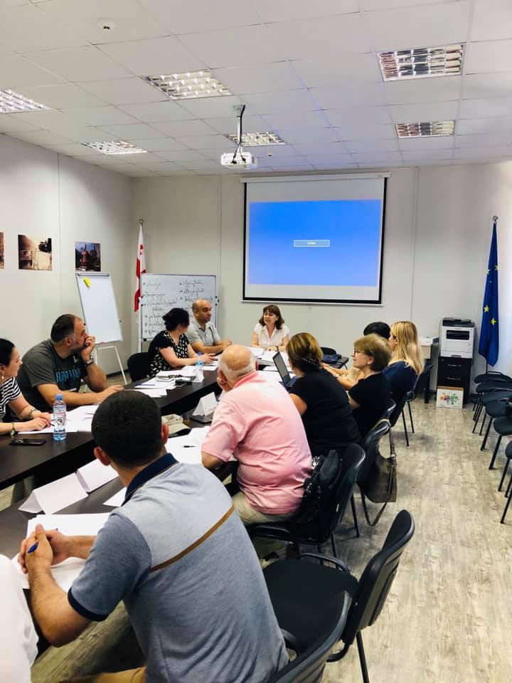 პროფესიულ მასწავლებელთა გადამზადება