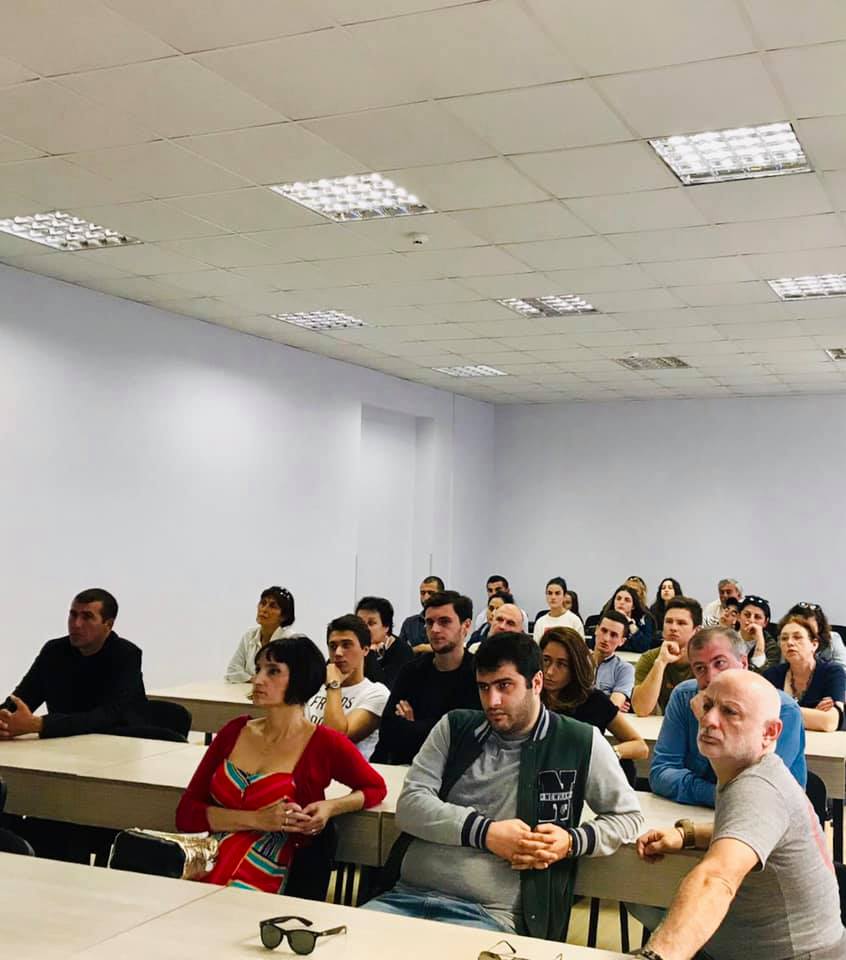 ღია კარის დღე