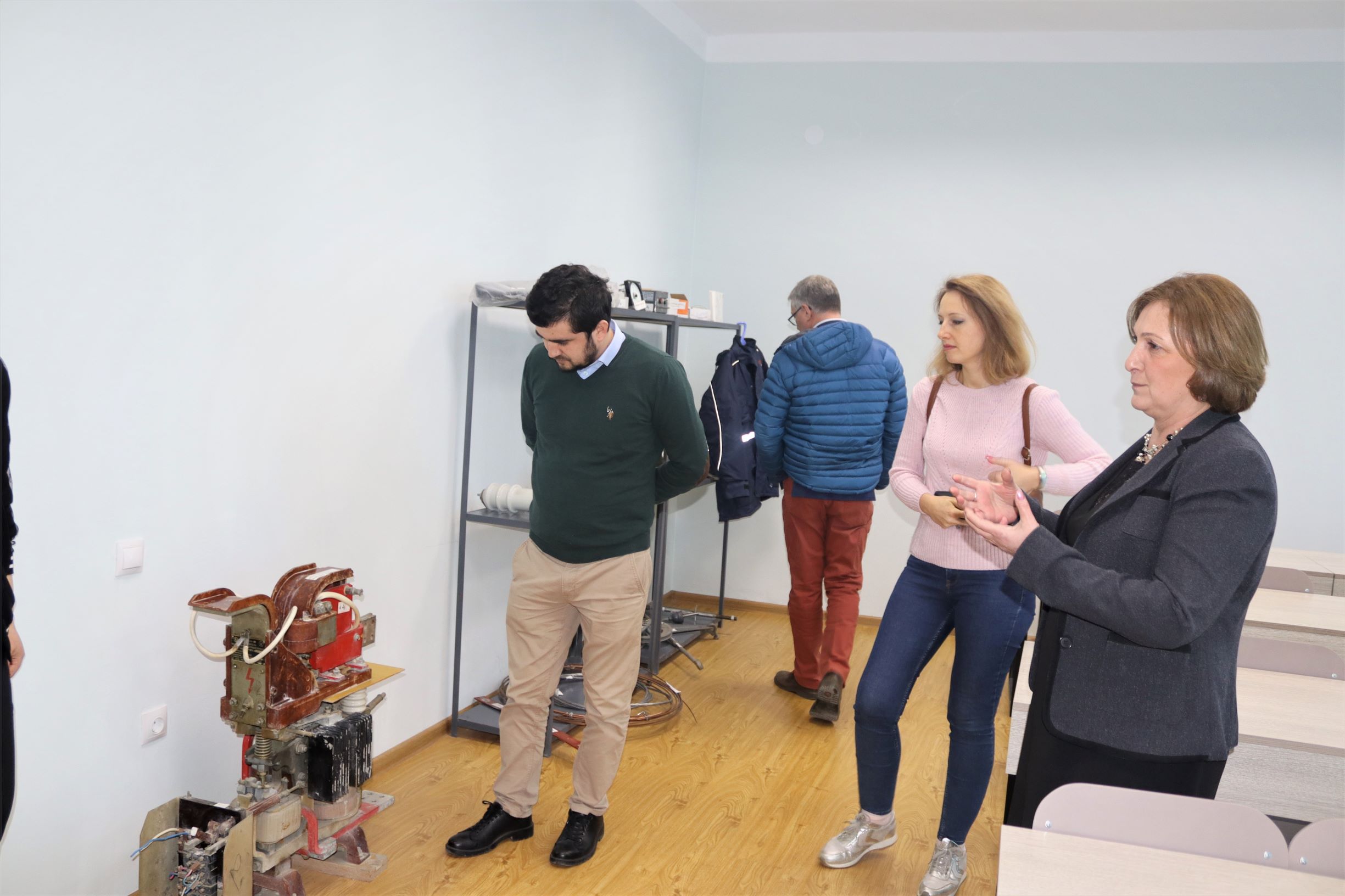 ა(ა)იპ სარკინიგზო ტრანსპორტის კოლეჯს  აზიის განვითარების ბანკის (ADB)  წარმომადგენლები ესტუმრნენ