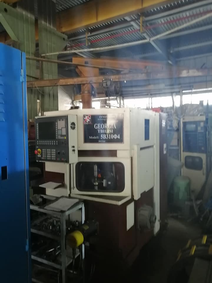 პროფესიული საგანმანათლებლო პროგრამის ,,მეჩარხე" პროფესიული სტუდენტები პრაქტიკულ სწავლებაზე