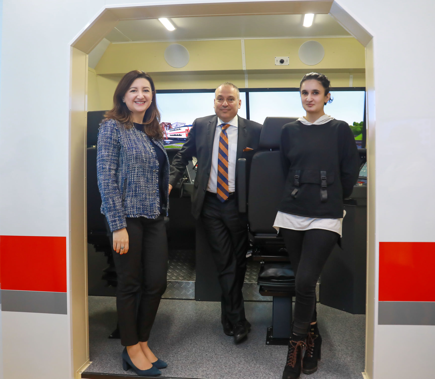 ისრაელის ელჩის სტუმრობა სარკინიგზო ტრანსპორტის კოლეჯში