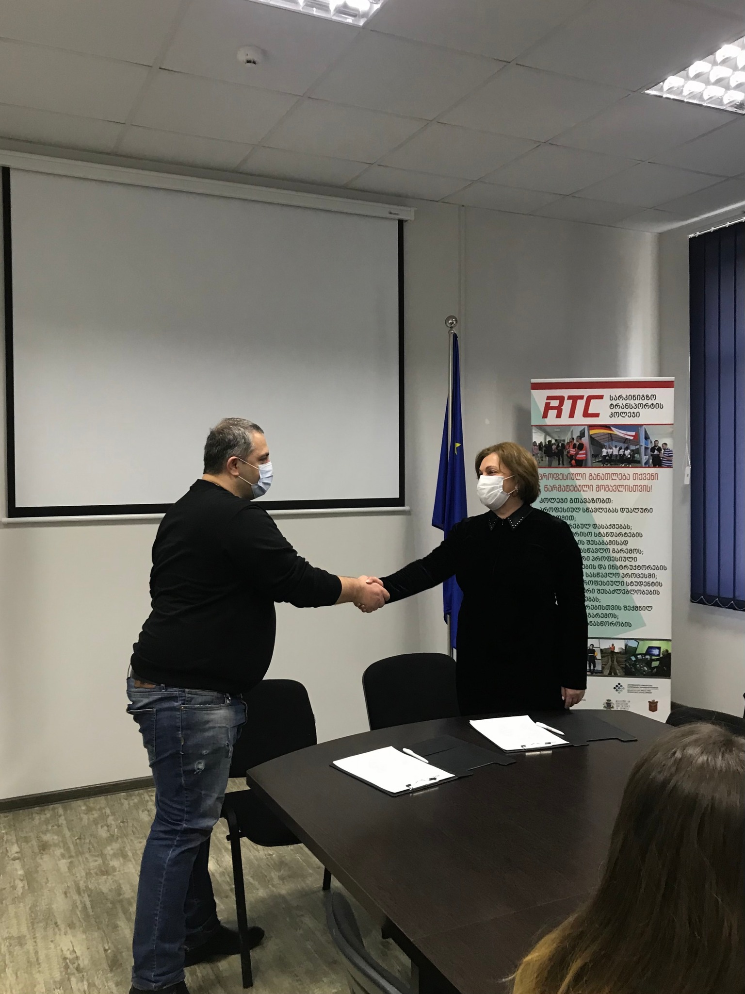 ა(ა)იპ სარკინიგზო ტრანსპორტის კოლეჯსა და ა(ა)იპ საქართველოს სამაცივრე მეურნეობების და ლოჯისტიკის ასოციაციას შორის გაფორმდა ურთიერთთანამშრომლობის მემორანდუმი