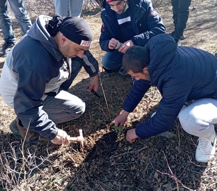 ა(ა)იპ სარკინიგზო ტრანსპორტის კოლეჯის პროფესიულმა სტუდენტებმა დაღუპულ იუნკერთა ხსოვნას პატივი მიაგეს