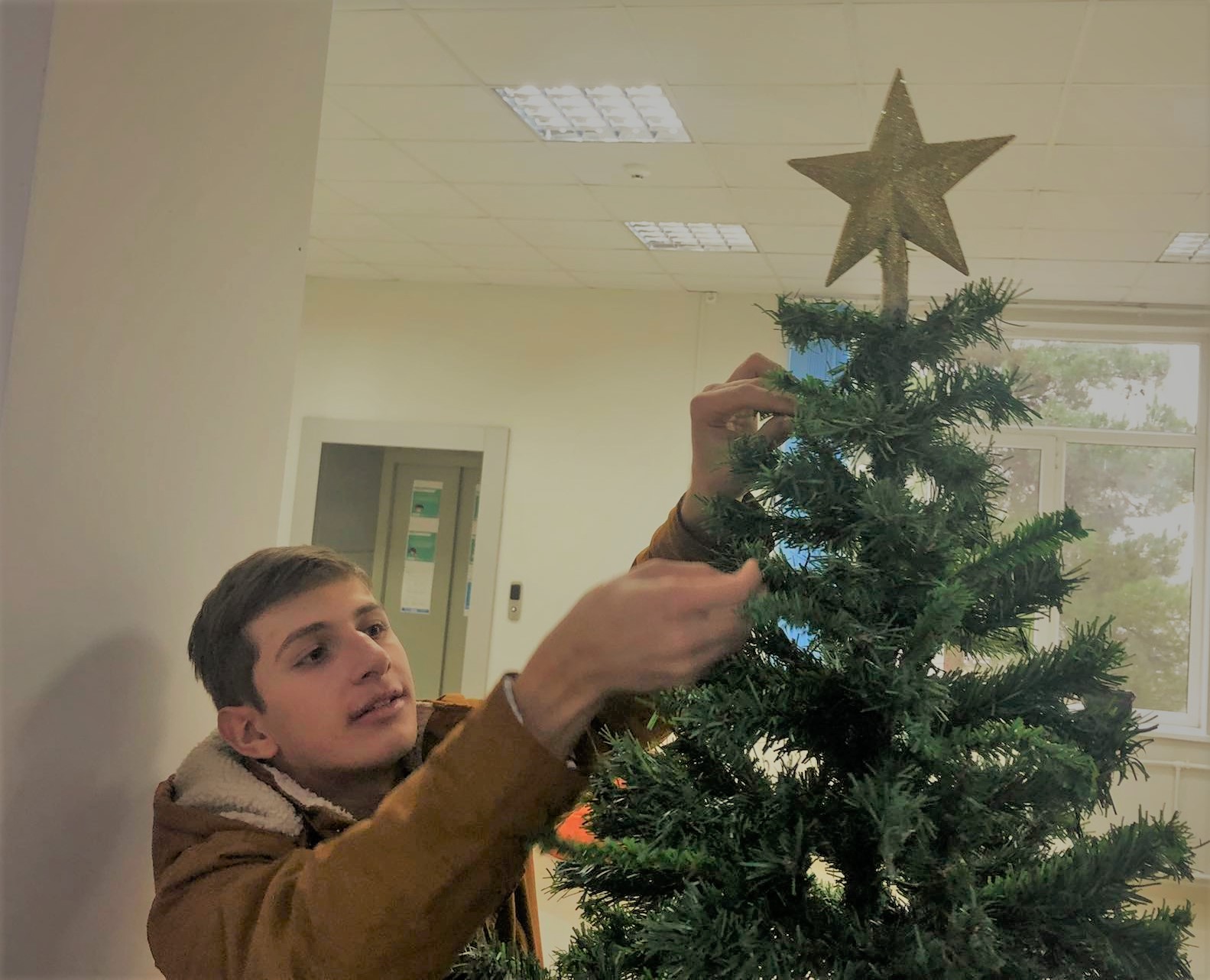 საახალწლო სამზადისი კოლეჯში