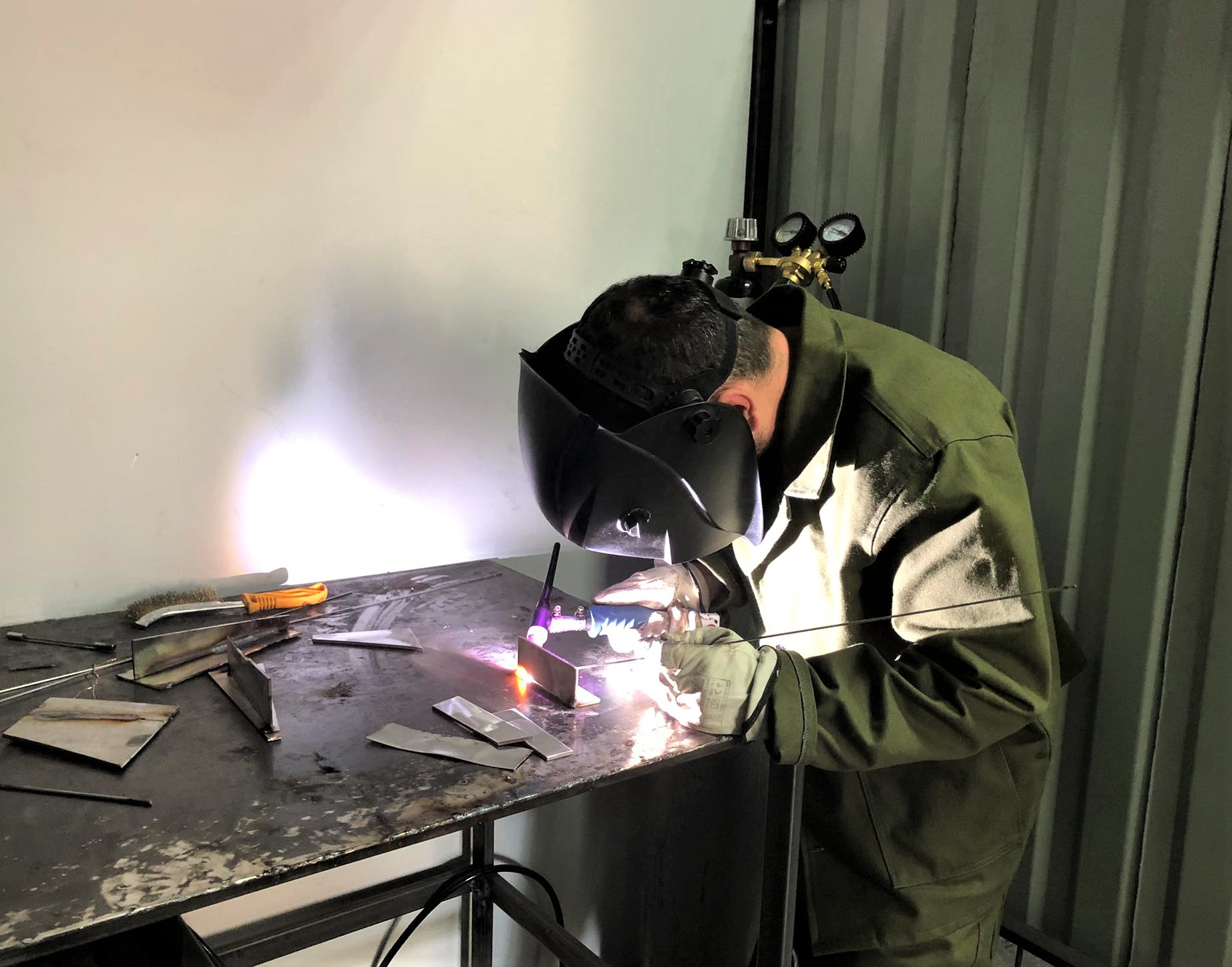 დასკვნითი გამოცდა - არგონ-რკალური შემდუღებელი