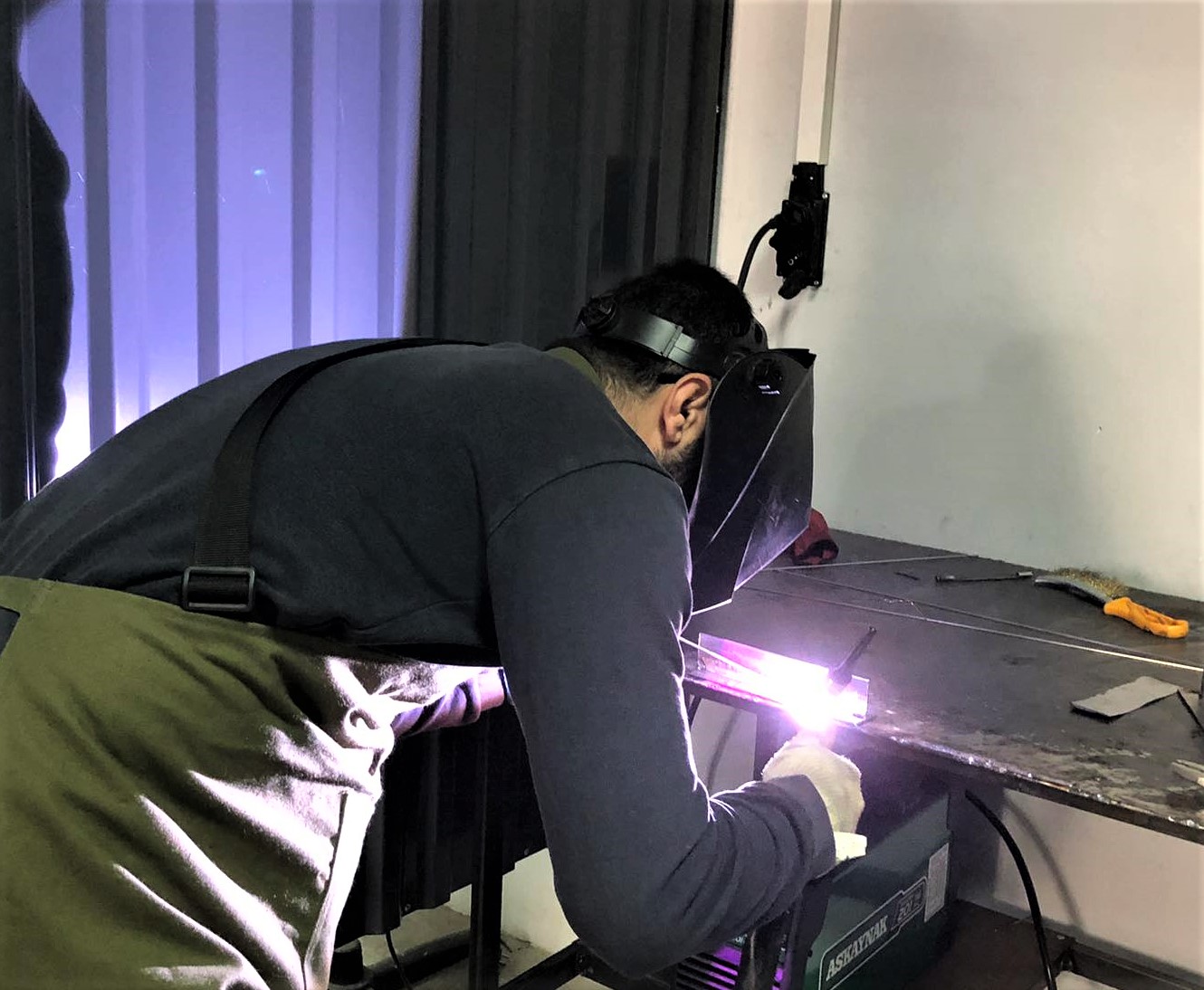 დასკვნითი გამოცდა - არგონ-რკალური შემდუღებელი