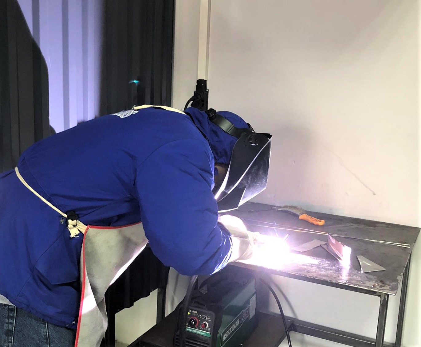 დასკვნითი გამოცდა - არგონ-რკალური შემდუღებელი