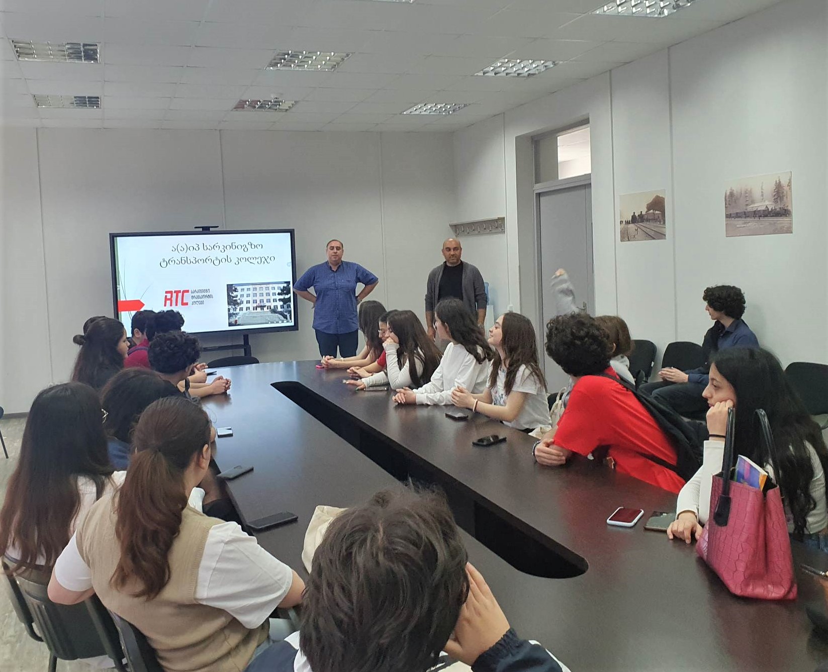 სსიპ ვახტანგ გზირიშვილის სახელობის ქალაქ თბილისის 173-ე საჯარო  სკოლის მოსწავლეების სტუმრობა