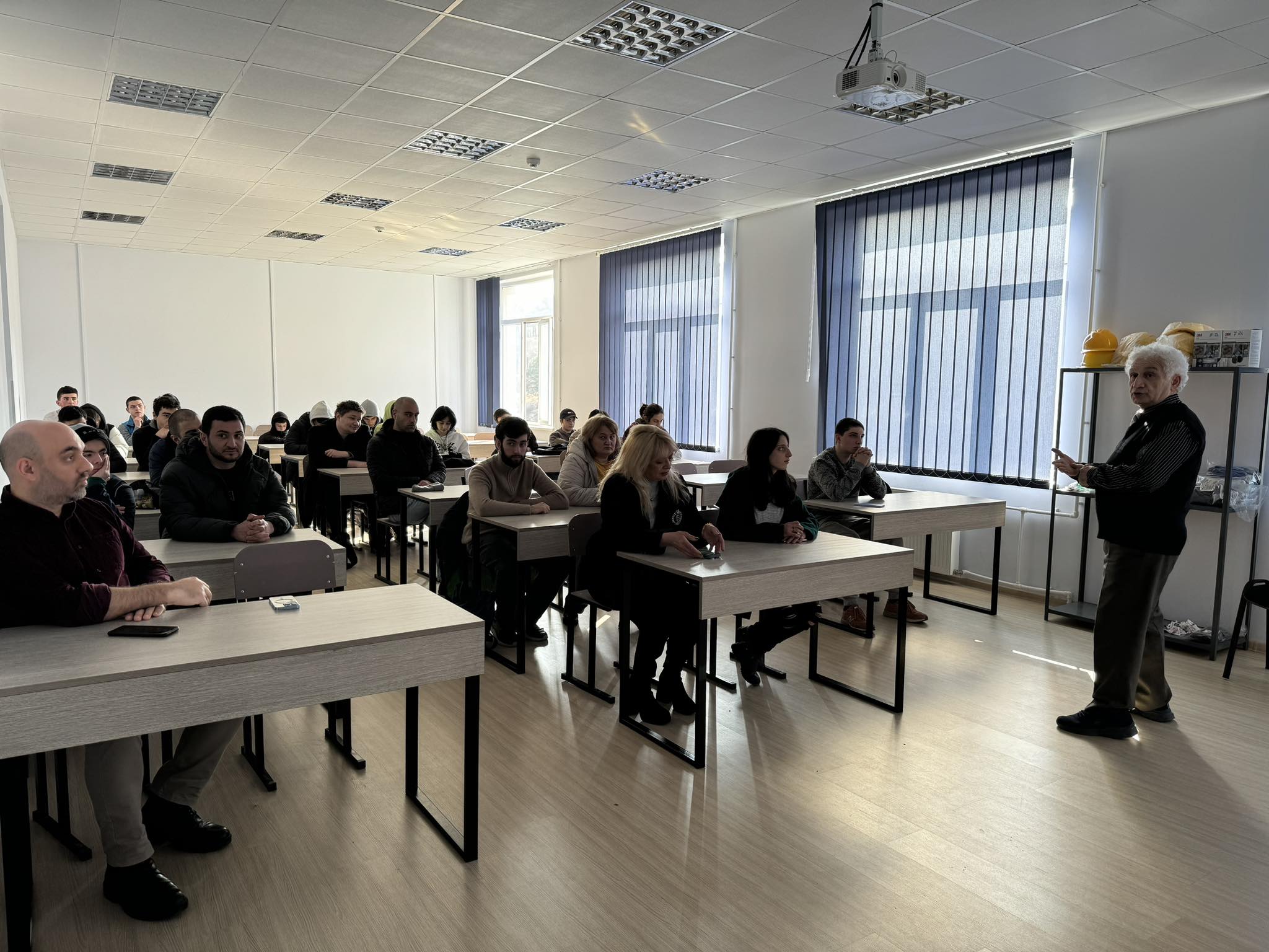 საჯარო ლექცია ნარკოტიკების შესახებ