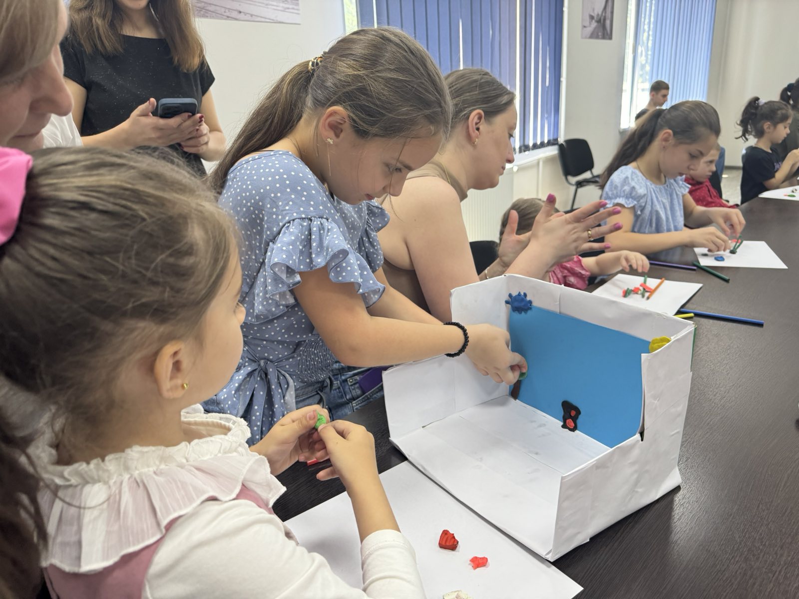 ა(ა)იპ სარკინიგზო ტრანსპორტის კოლეჯი გილოცავთ ბავშვთა დაცვის საერთაშორისო დღეს