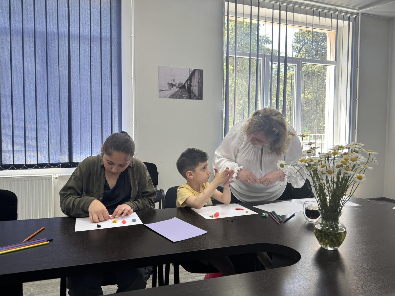 ა(ა)იპ სარკინიგზო ტრანსპორტის კოლეჯი გილოცავთ ბავშვთა დაცვის საერთაშორისო დღეს