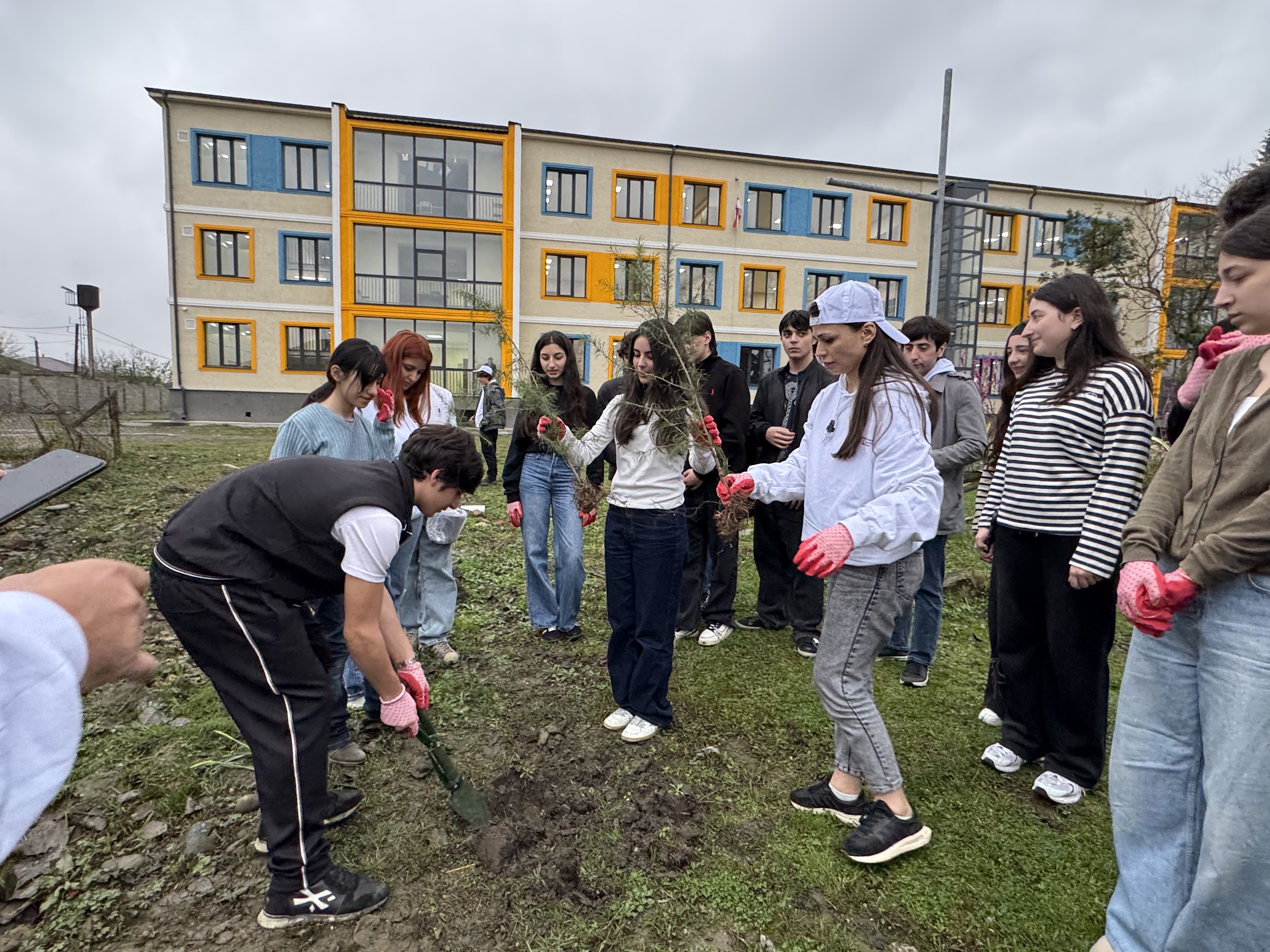 პროექტის „საქართველოს „რკინის გზით“ წარსულიდან მომავლისაკენ“ პირველი ექსტრაკურიკულური აქტივობა